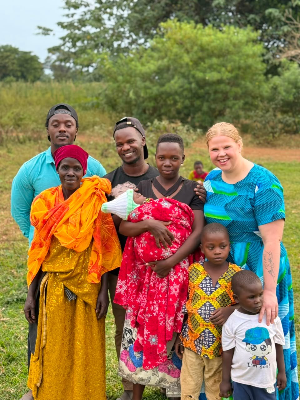 Volunteers with Walk of Life Foundation Uganda